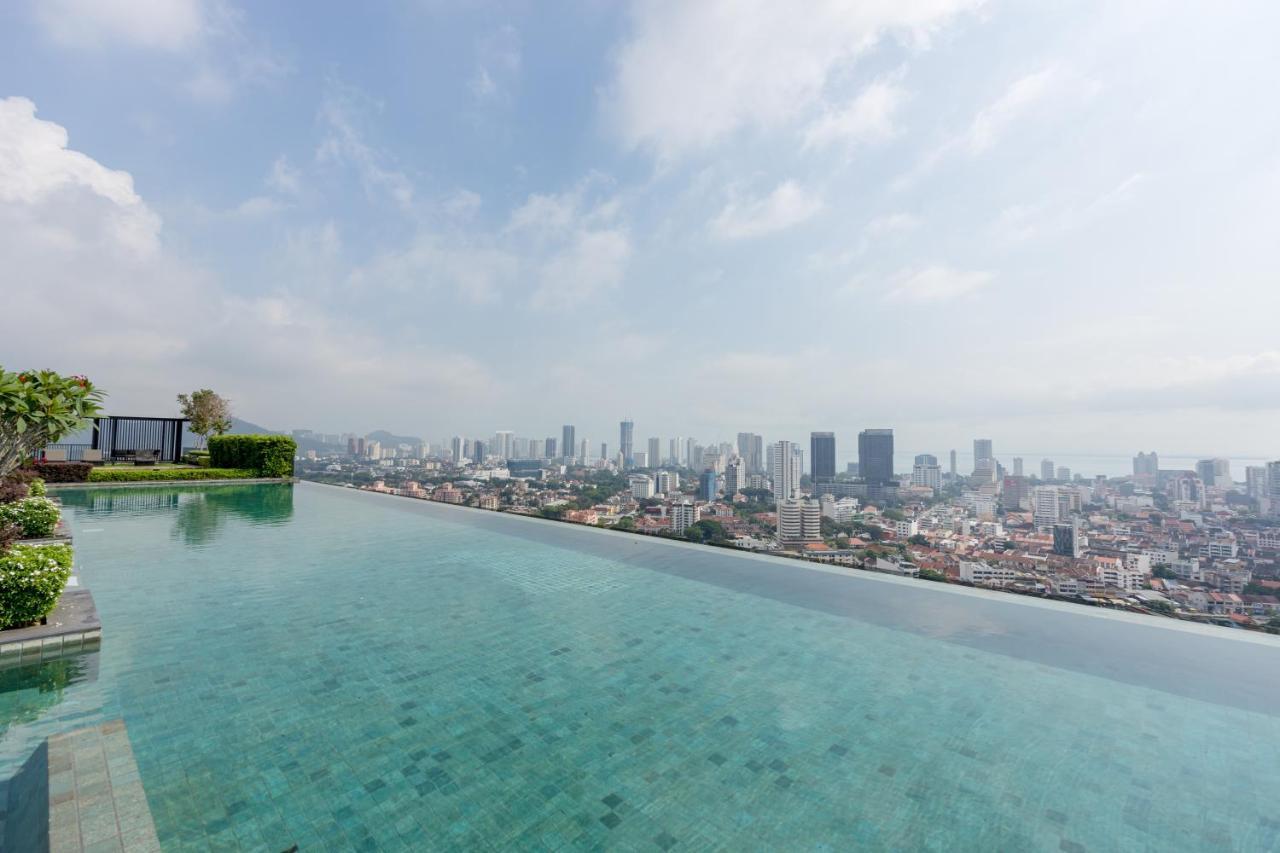 Beacon Executive Suite Penang George Town Exterior foto